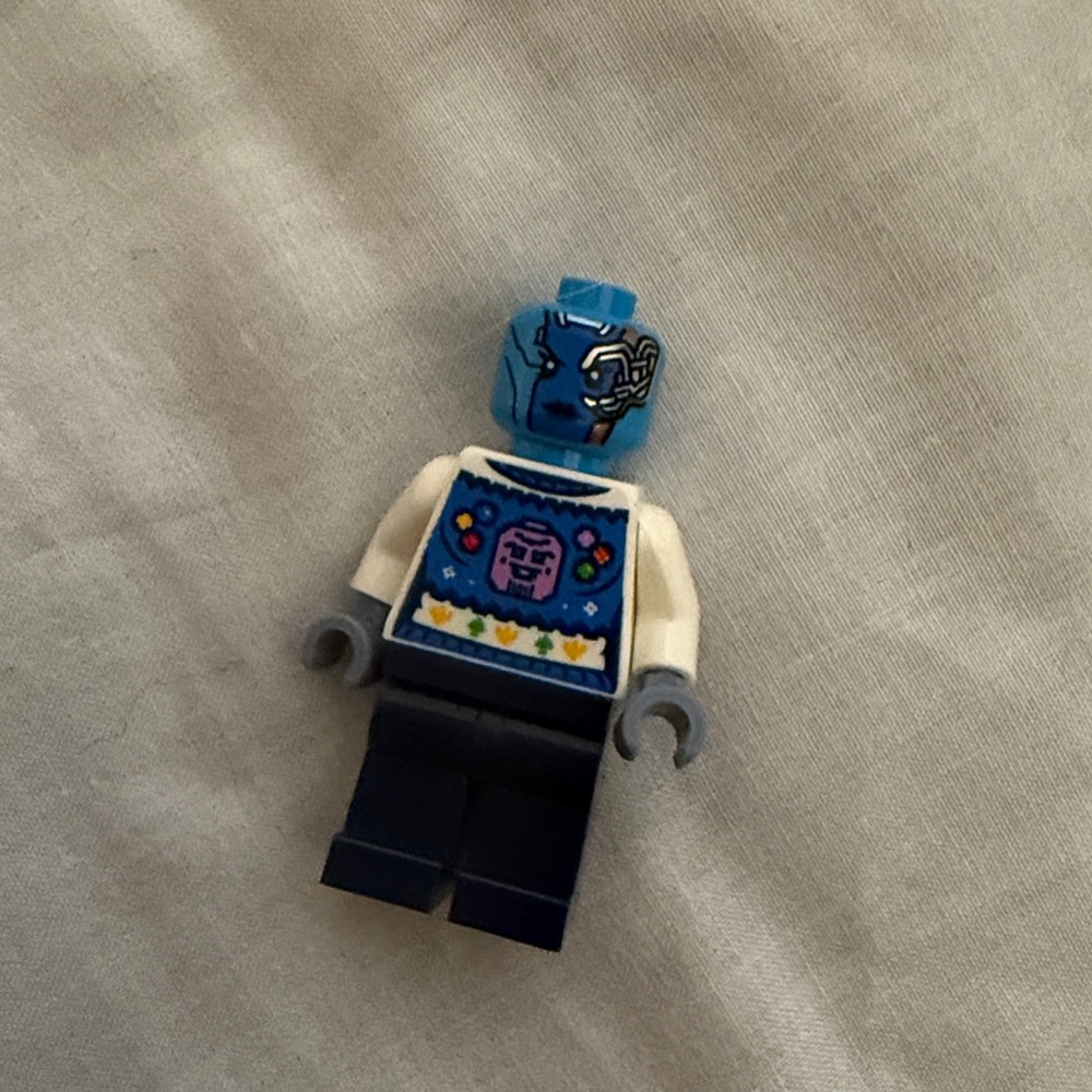 LEGO Minifigure Marvel Guardians of the Galaxy, Nebula